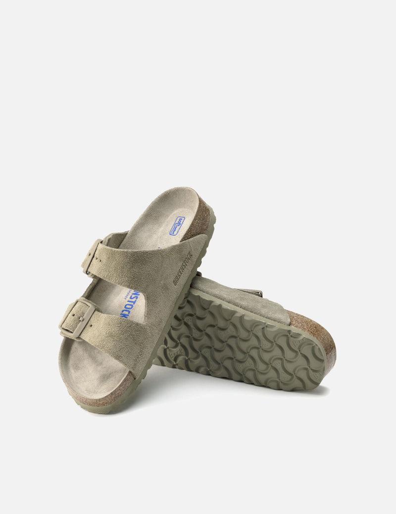 Birkenstock Arizona Sandals Soft Foot Bed (Regular) - Faded Khaki