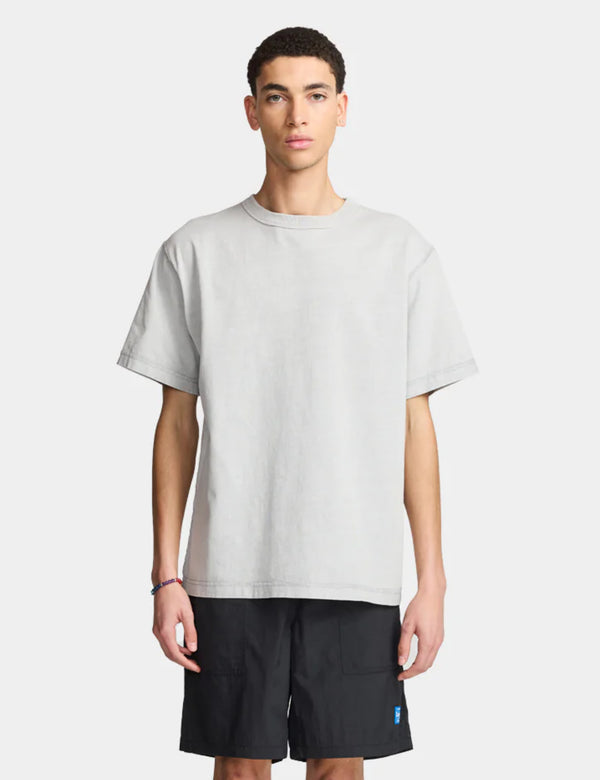 Larriet Blind T-Shirt - Grey