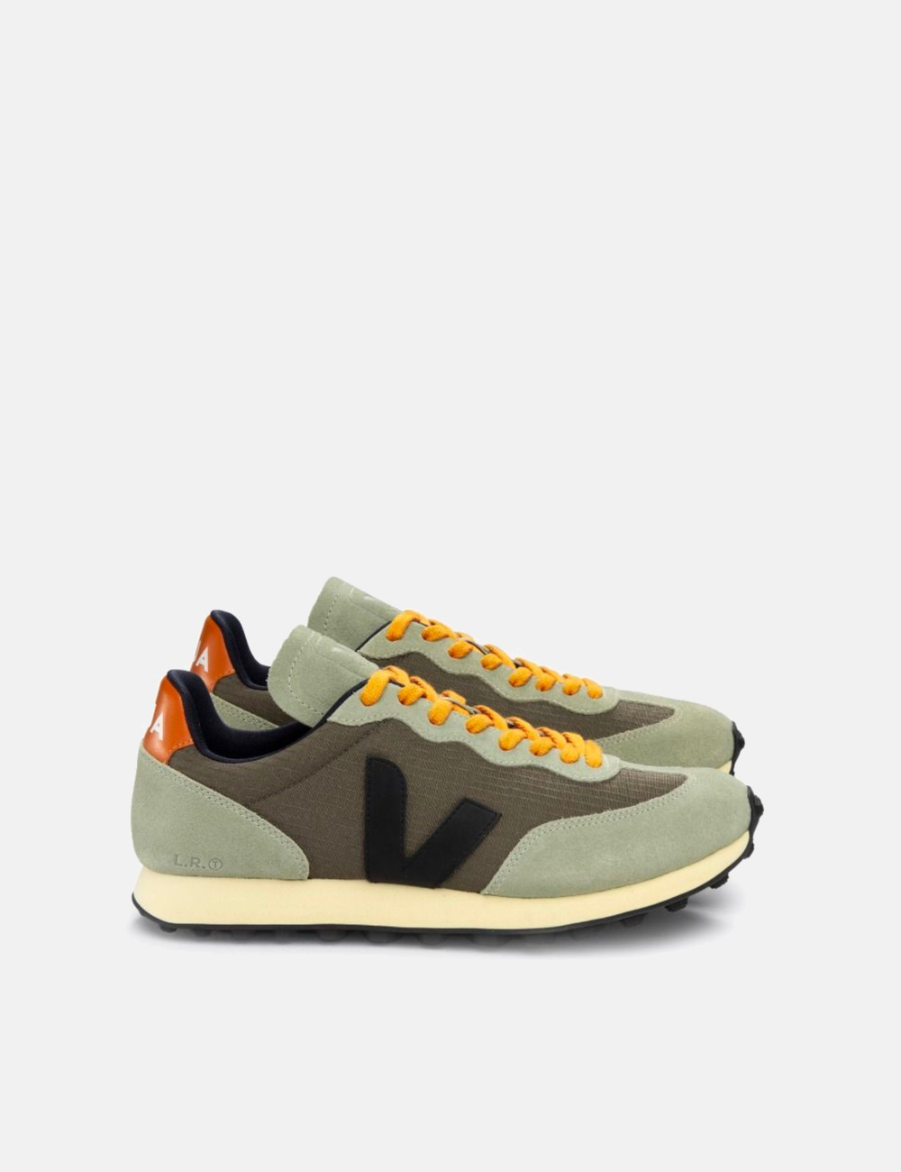 Veja Rio Branco Ripstop Trainers - Khaki/Black | Urban Excess