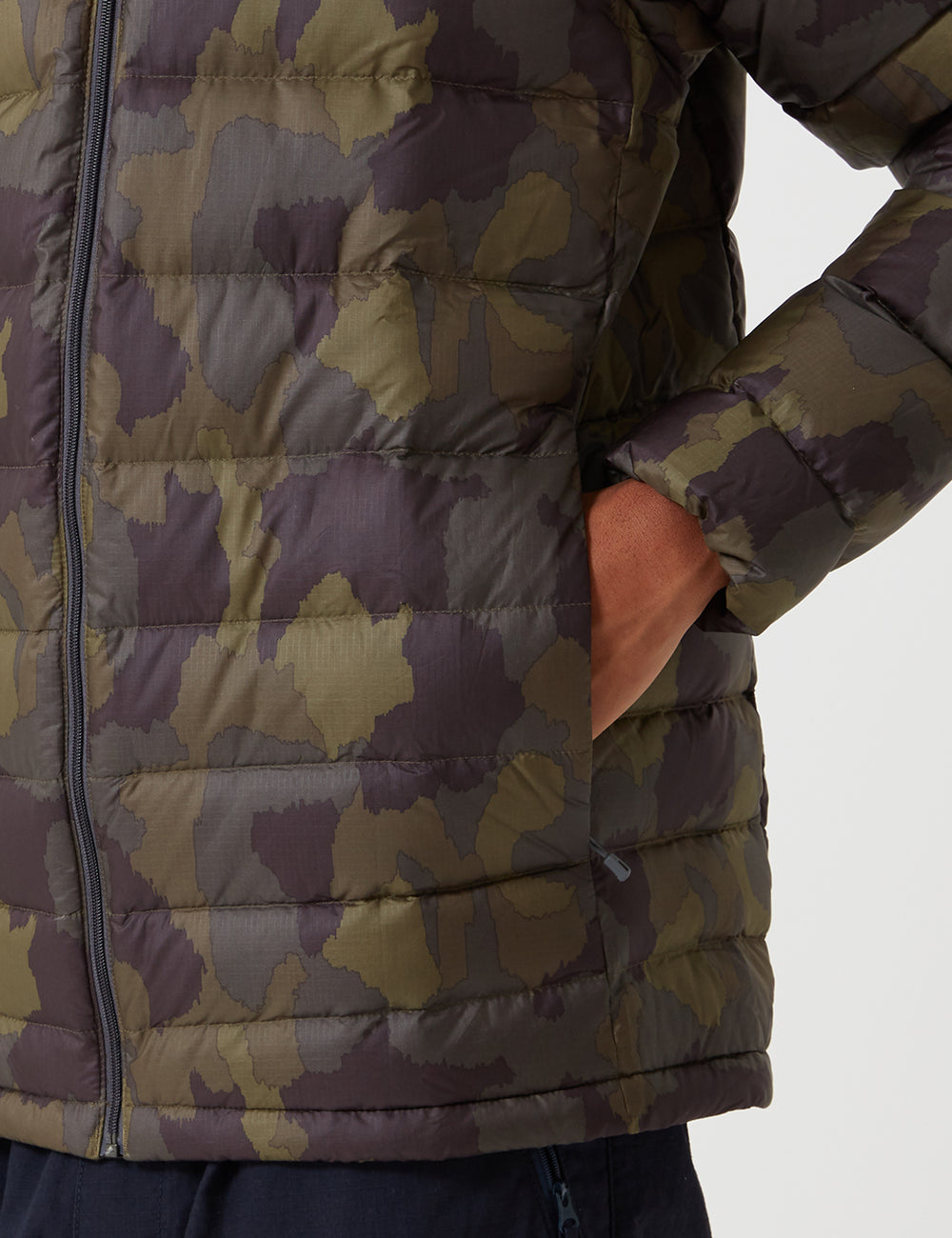 Patagonia hi loft discount down hoody camo