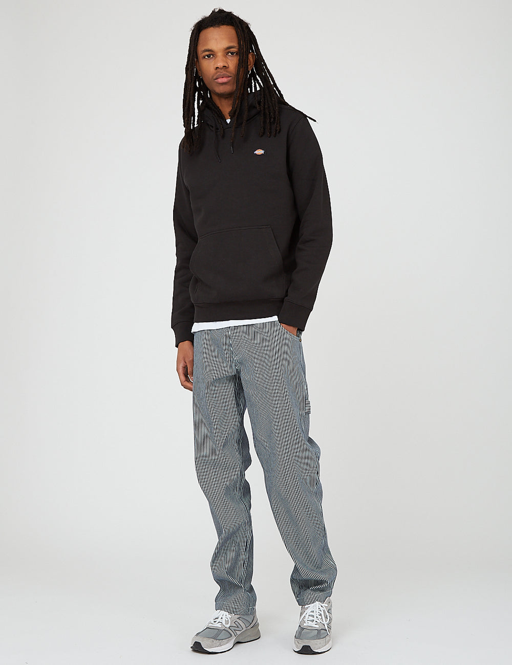 ディッキーズ Dickies oakport small logo hoodie in black メンズ-