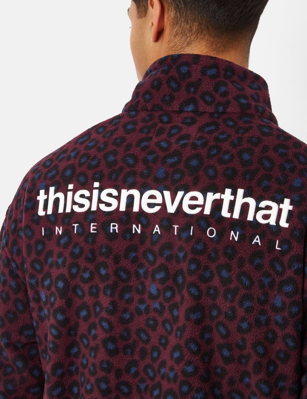 thisisneverthat レオパード柄 フリース ステッカー付き - パンツ