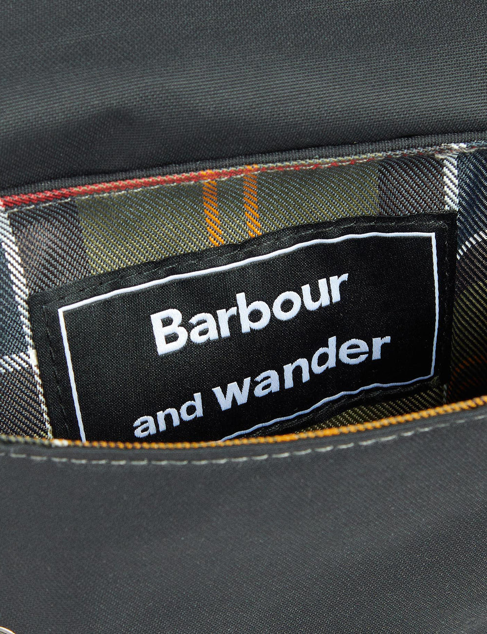 Barbour x And Wander ショルダー バッグ - ブラック I アーバン